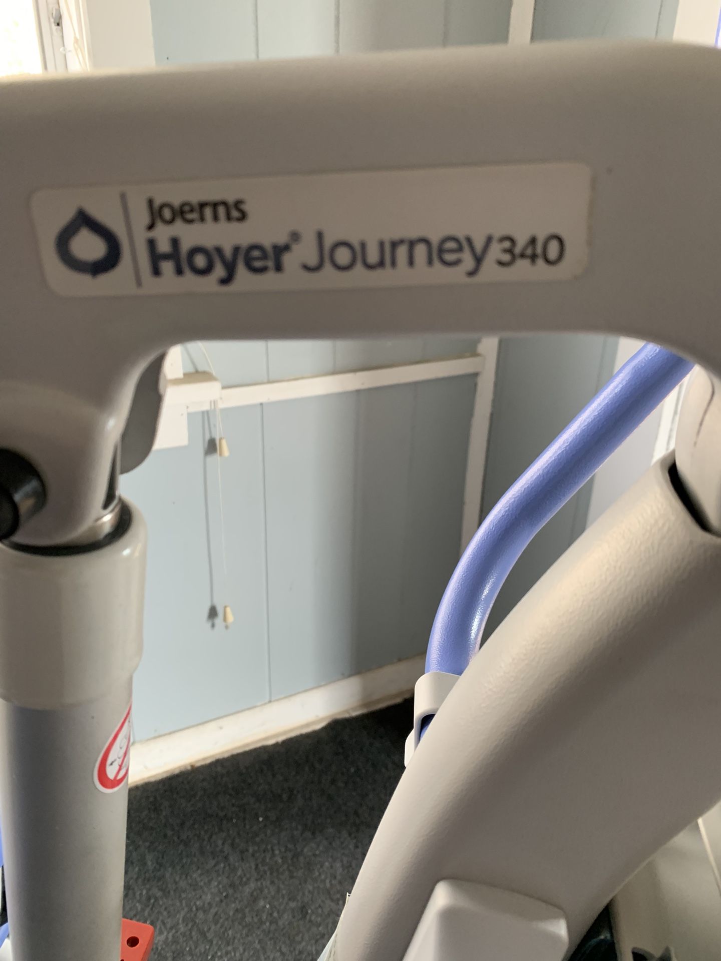 Joerns Hoyer Journey 340  Sit to Stand Lift