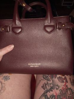 Burberry purse