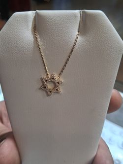 14k Yellow Gold Star Of David With Matching Gold Chain 0.15ct Diamonds
