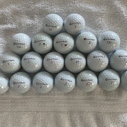 TaylorMade TP5x Golf Balls