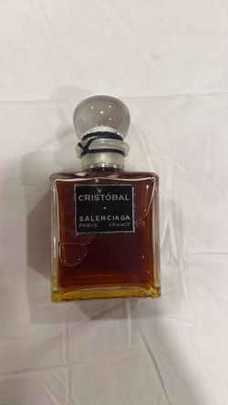 Balenciaga - Cristóbal