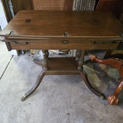 Duncan Phyfe Drop Leaf Table