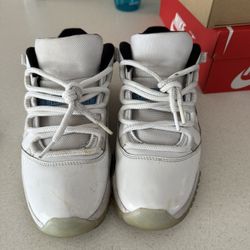Legend Blue Jordan 11 Low, Size 8