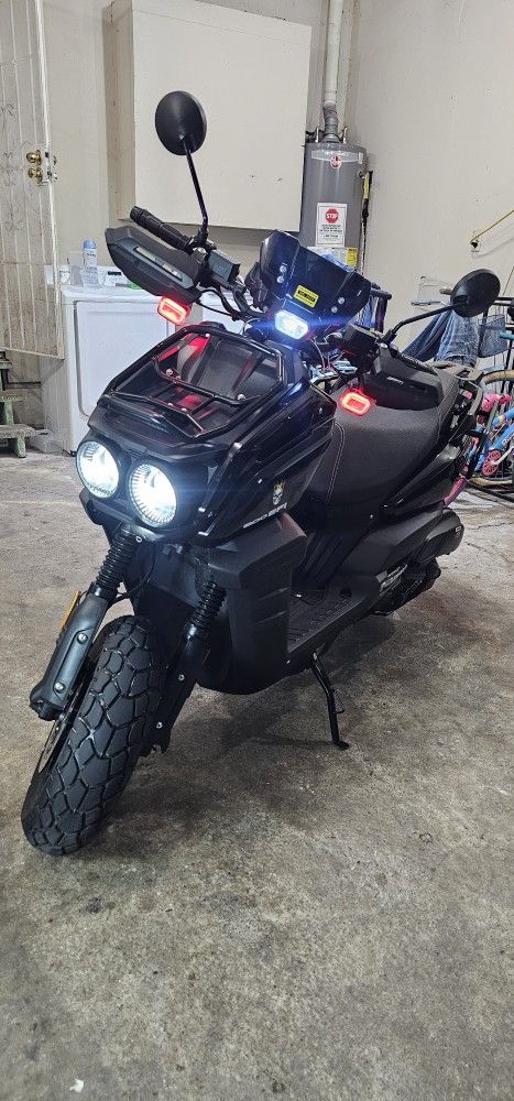 2024 vitacci tank 200 efi scooter