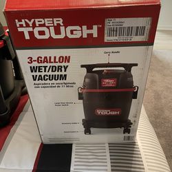 Hyper Tough - 3 Gallon Wet/Dry Vacuum 