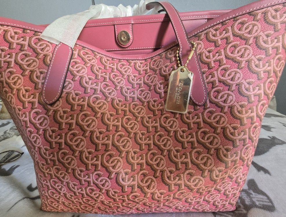 Brand New Genuine Coach Purse!