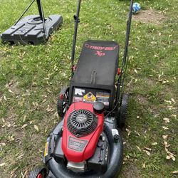 Troy Built Lawn Tractor 