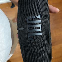 JBL  Bluetooth speaker