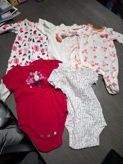 Baby clothes 0-3 months