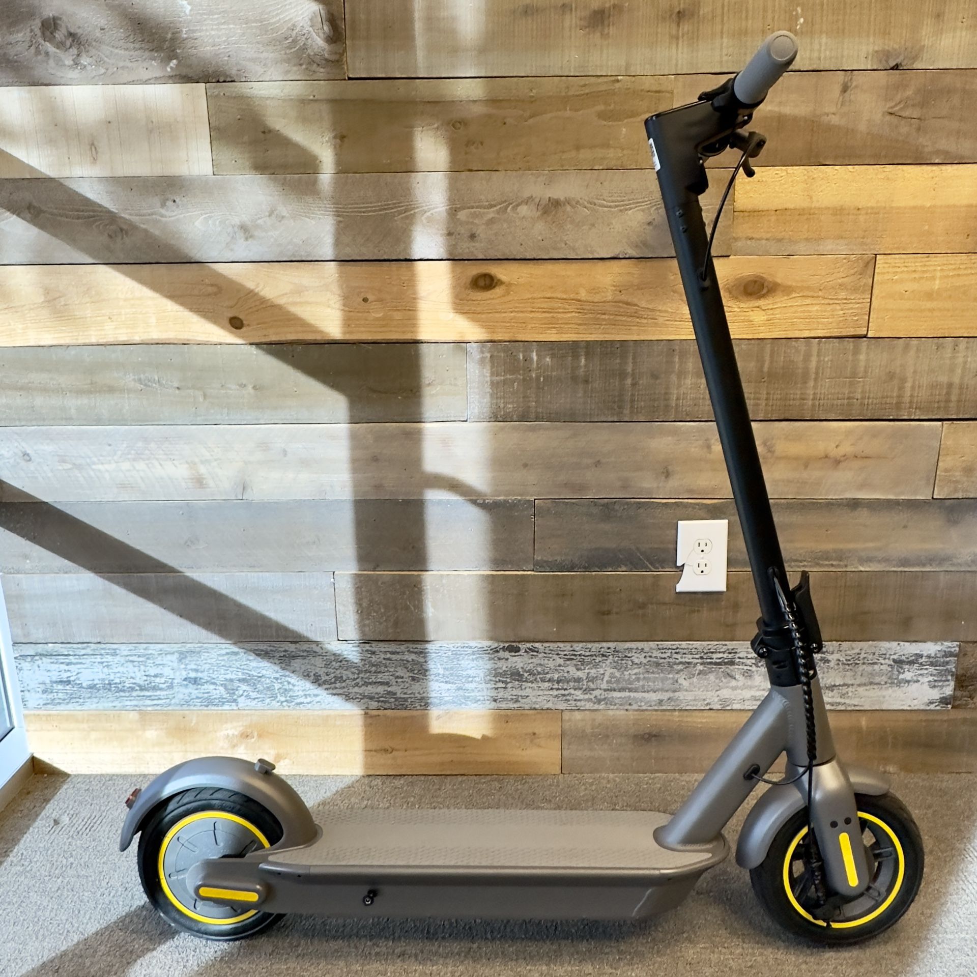 Brand New In Box Adult Electric E Scooter Escooter Scooters Max