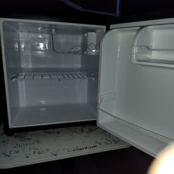Small Refrigerator 