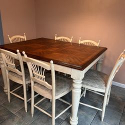 Large Dining/Kitchen Table