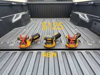 NEW DEWALT 20V MAX XR Cordless Brushless 5 in. Random Orbital Sander (Tool Only) **1 Available**