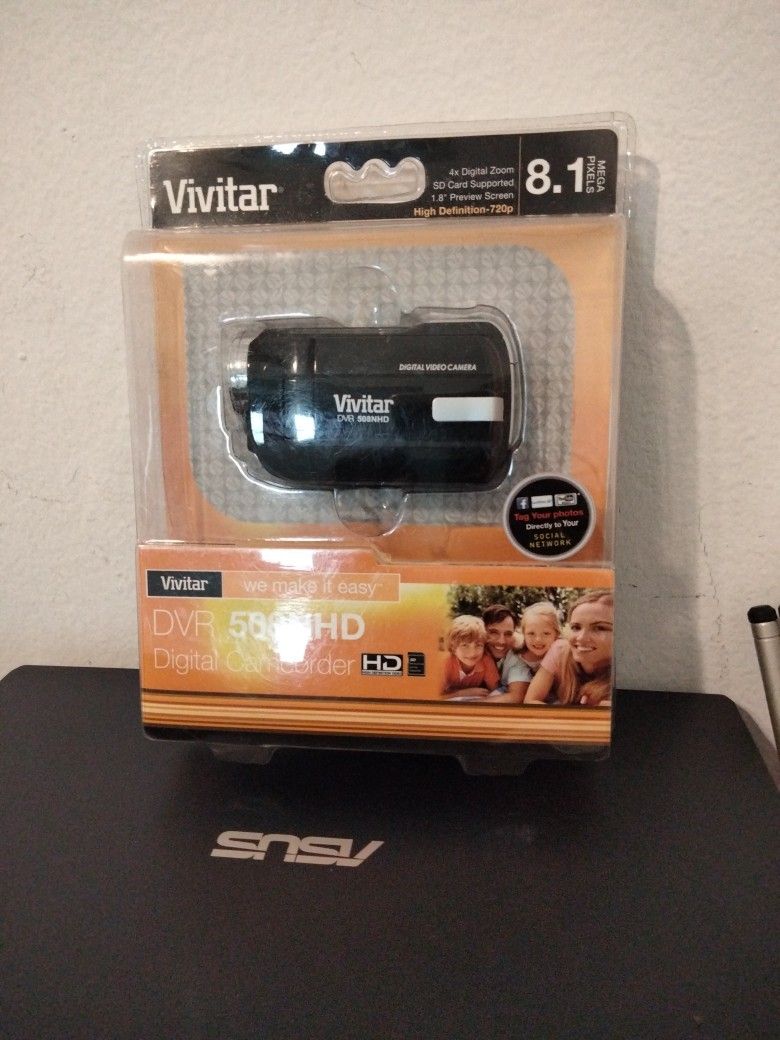 Vivitar Digital Camcorder Model DVR 508NHD