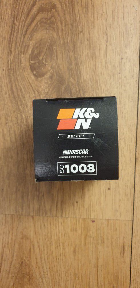 K&N Oil Filter SO-1001  Fits Select CHEVROLET/GMC/BUICK/PONTIAC