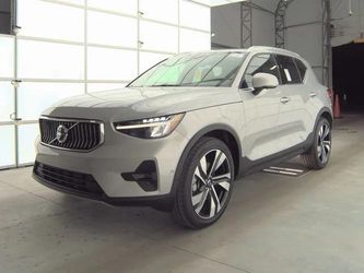 2023 Volvo XC40