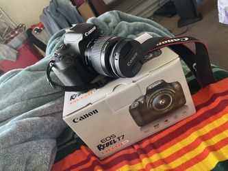 Canon REBEL T7