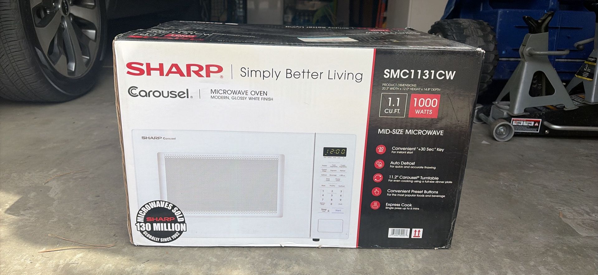 New Sharp Carousel Microwave Oven SMC1131CW 1.1 cu ft