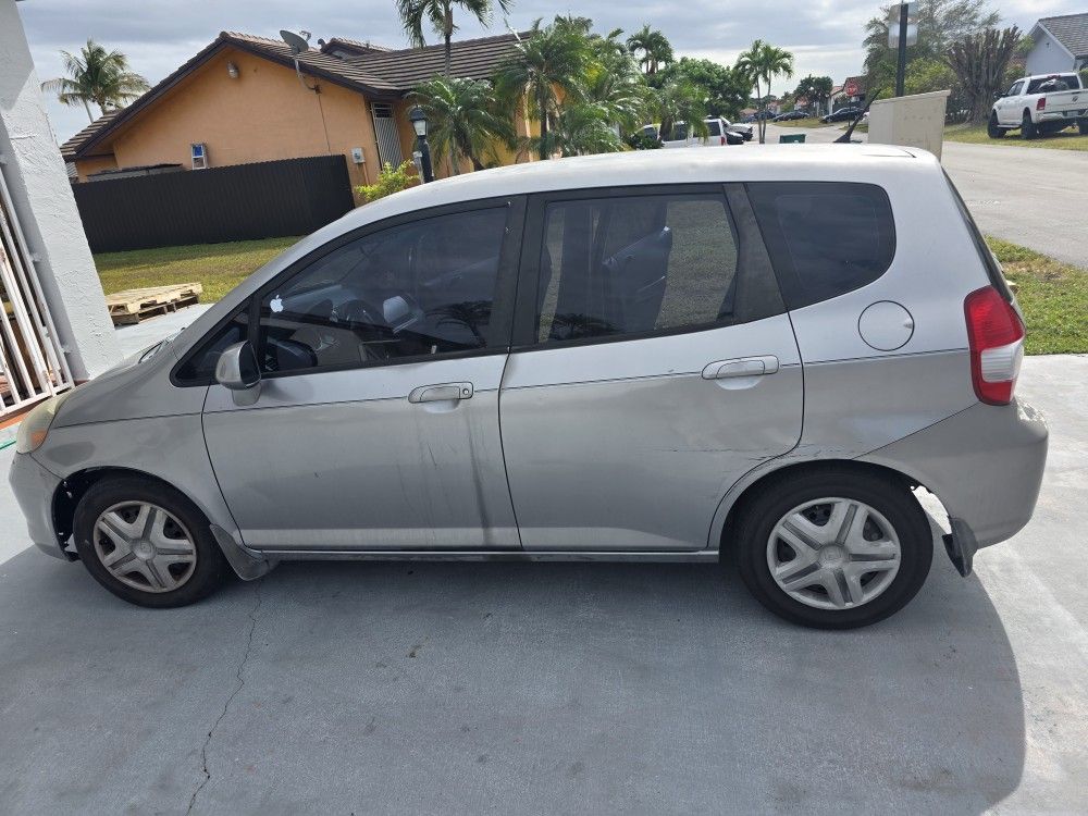 2007 Honda FIT