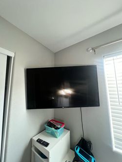 LG Flat Screen TV