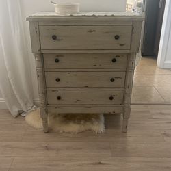 Vintage 4 Drawer/Chest