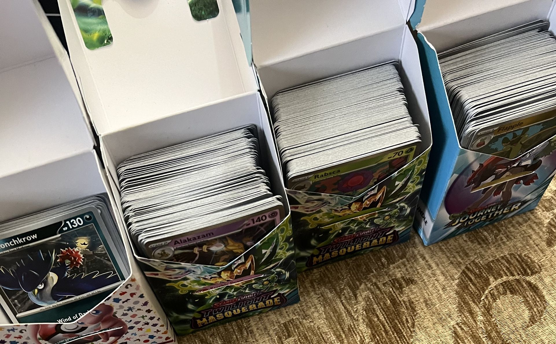 500+ Bulk Holo/reverse Holo/pokeball Holo Cards