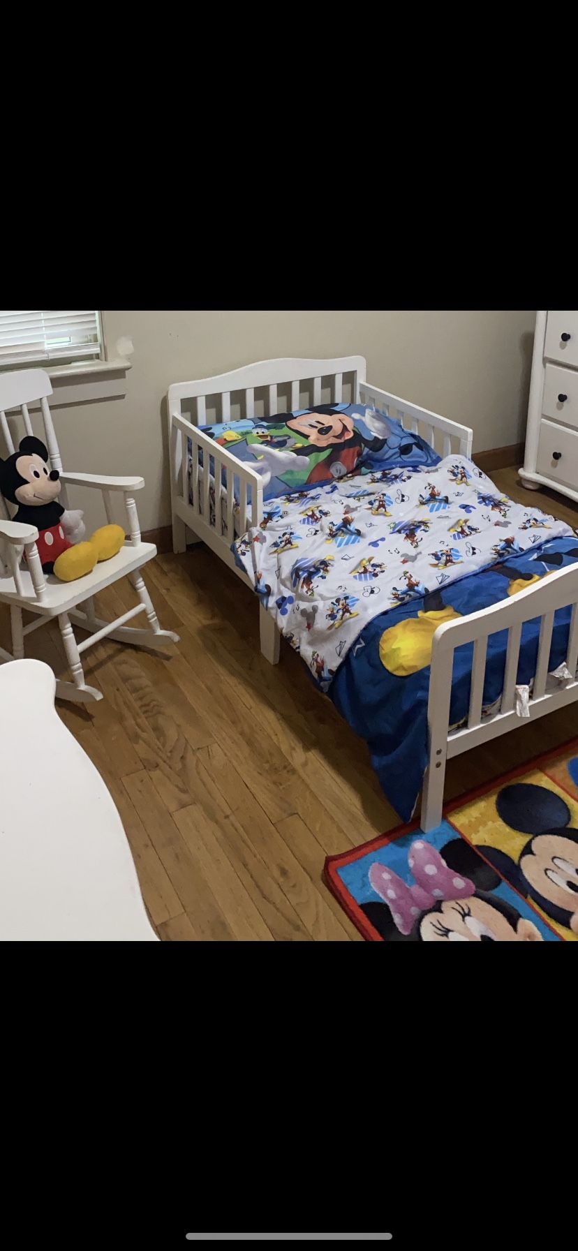 Toddler bed 