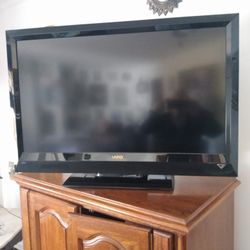 42-in TV