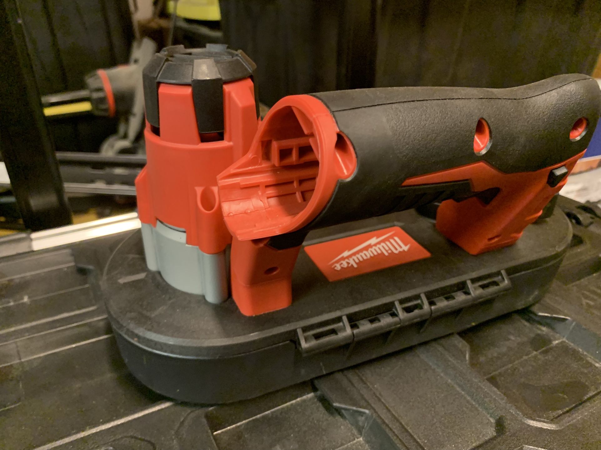 Milwaukee Bandsaw