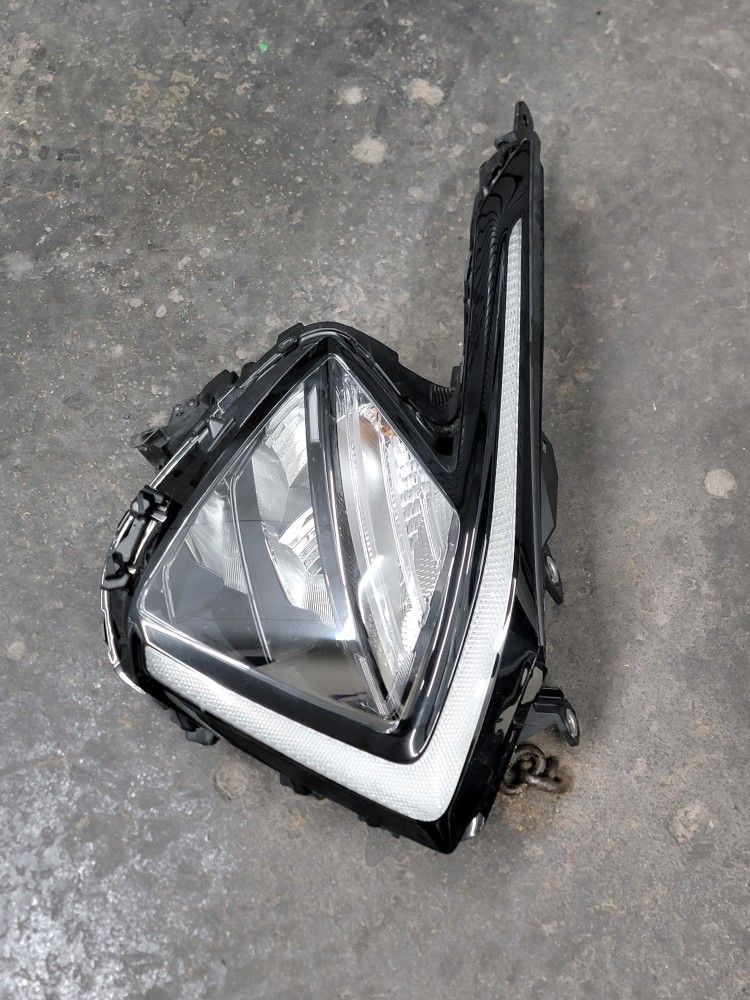 Kia Sportage Headlight
