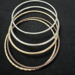 5 Bracelets 