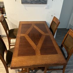 Real Wood Table That Extends .. 