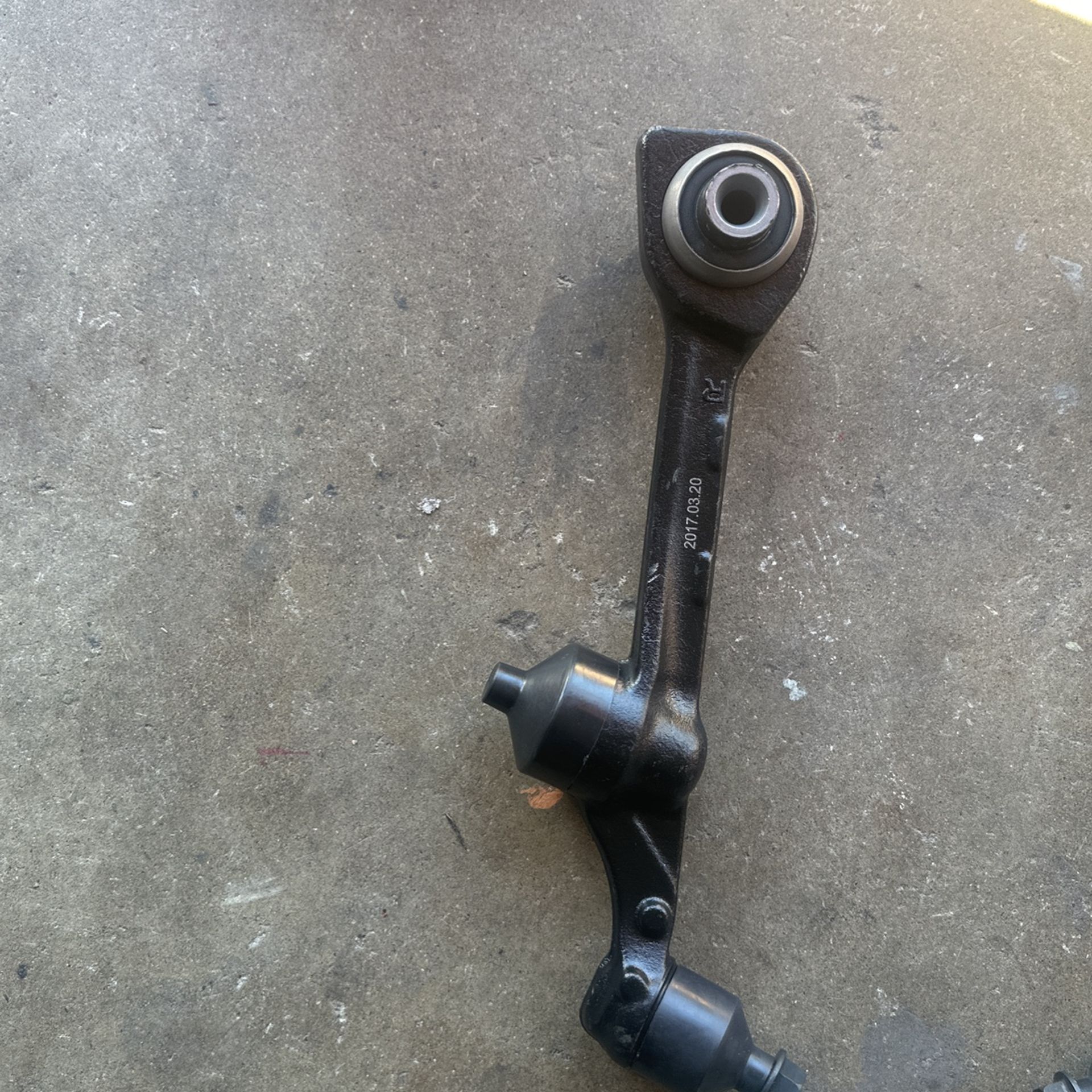 SWAG Front Axle Right Control Arm Fits MERCEDES W221 Sedan