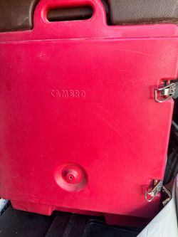 Cambro box