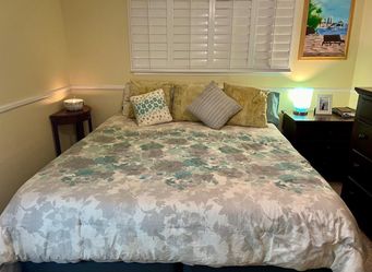 Lightly Used King Bedroom Set