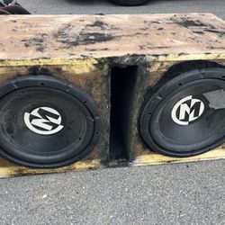 12 Inch Memphis Subs And Box 