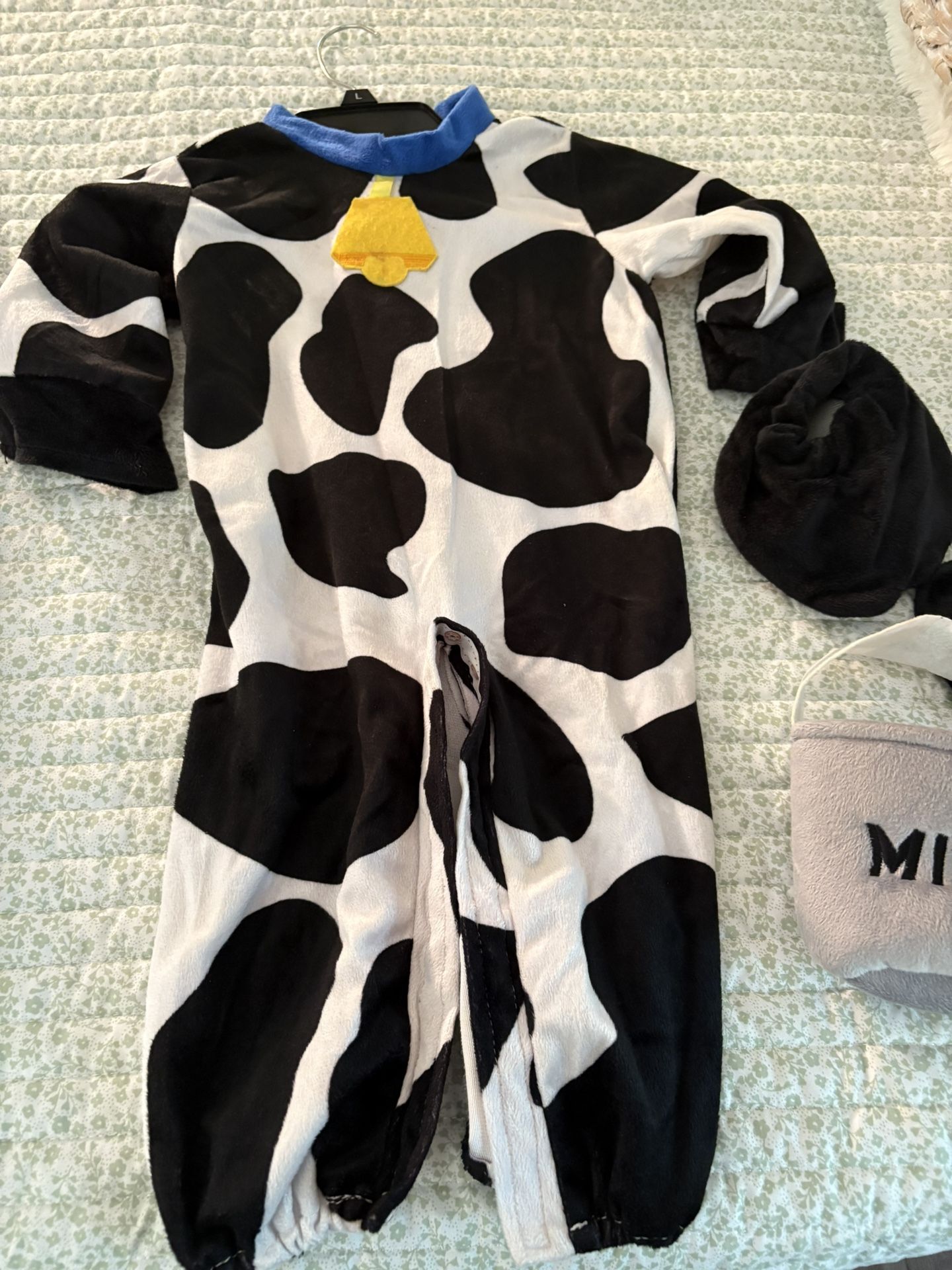 Little Cow 🐄 Costume 12-18 M