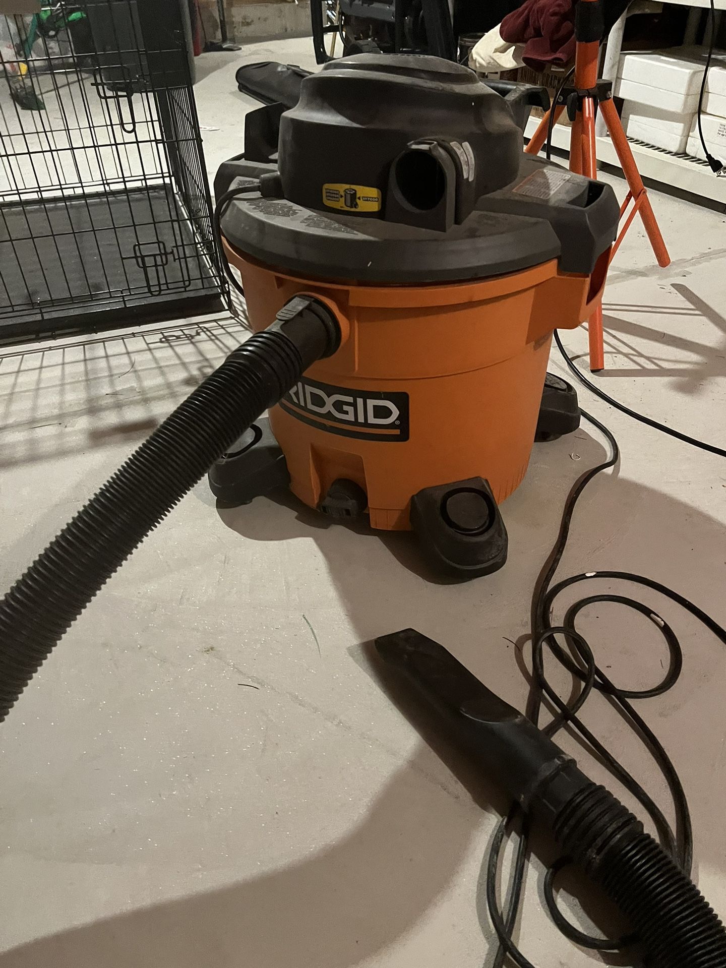 12 Gallon Dry/wet Vac