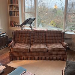 Broyhill Colonial Coach 