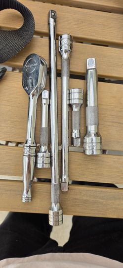Snap-on Ratchet and Extension Bar Set