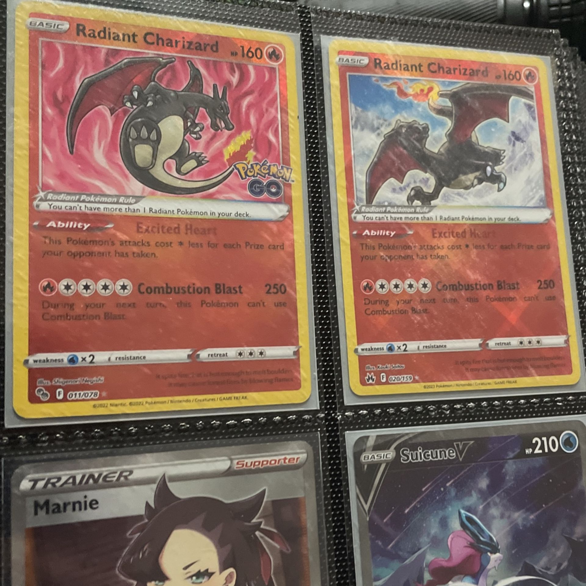 Charizard Pokémon Cards