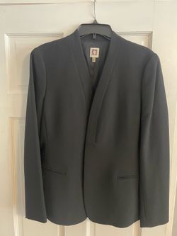 Women’s black blazer
