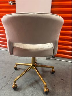 Desk chair