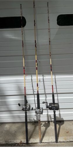 Lot Of 3 Salt Water Rods w/Reels - 3 Penn And 1 Kencor