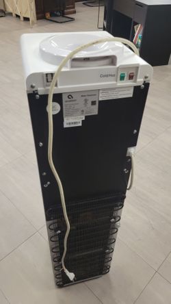 Avalon water dispenser