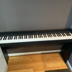 Yamaha Piano P95