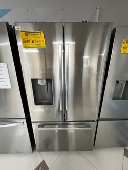 Stainless Steel French Door Refrigerator with Ice Dispenser