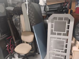 10x10ft storage unit full furniture, speaker