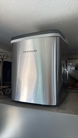 Ice maker