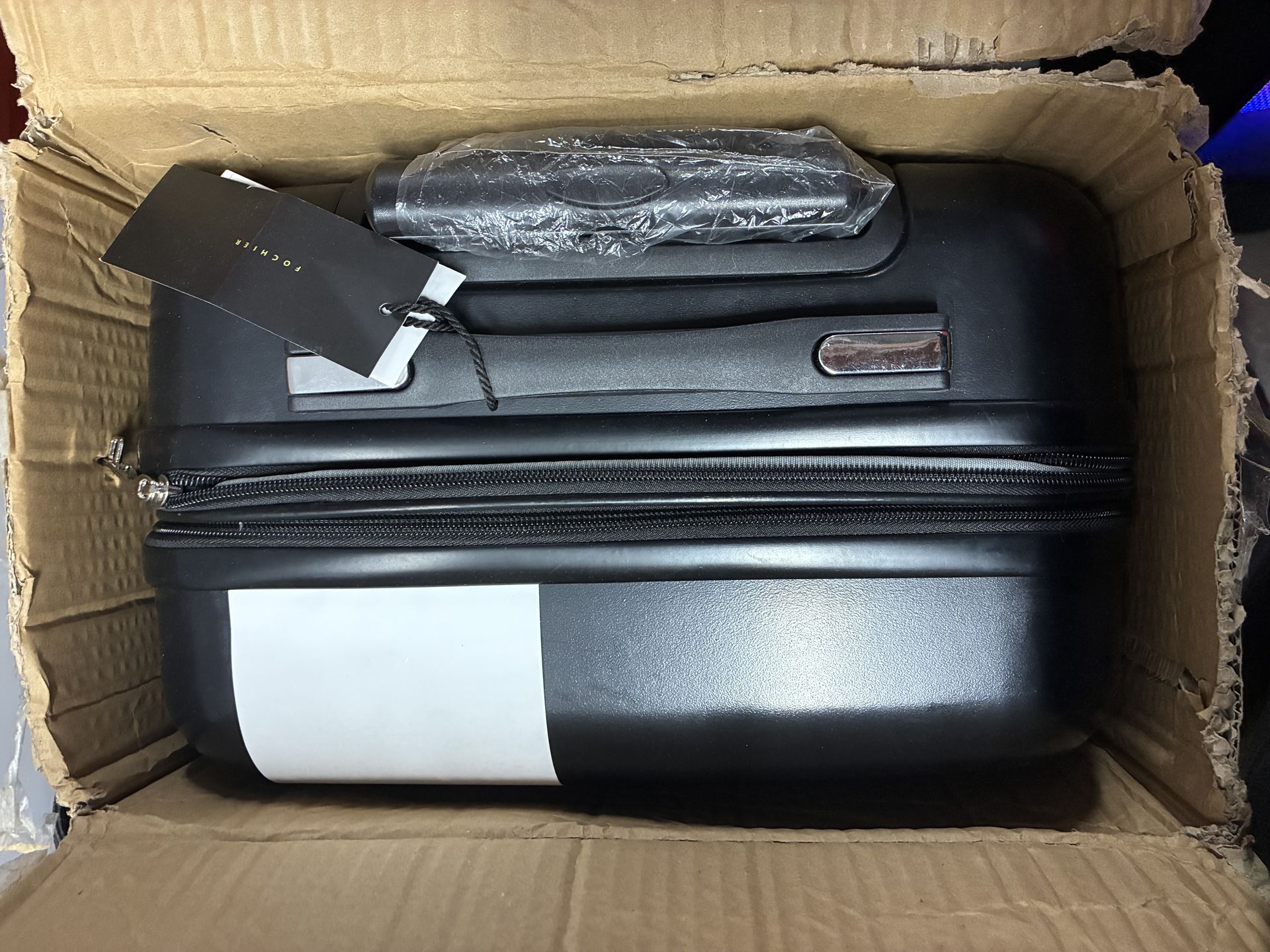 Brand new Fochier 20” carry-on